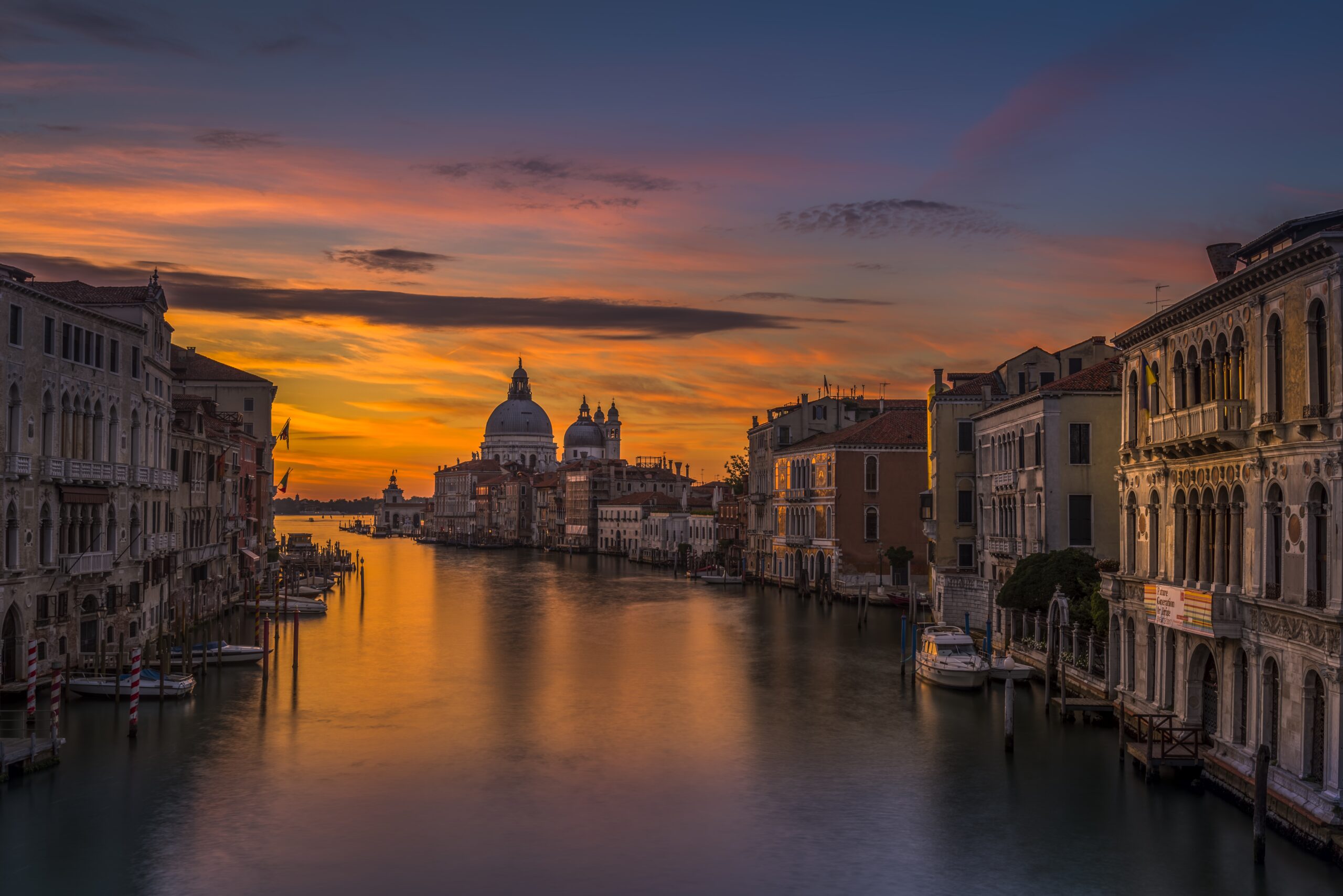 venice river sunset scaled